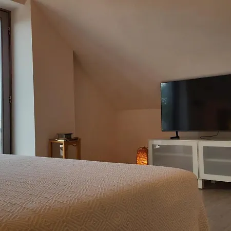 Sol Aquilonis Vendeghaz 度假居 *