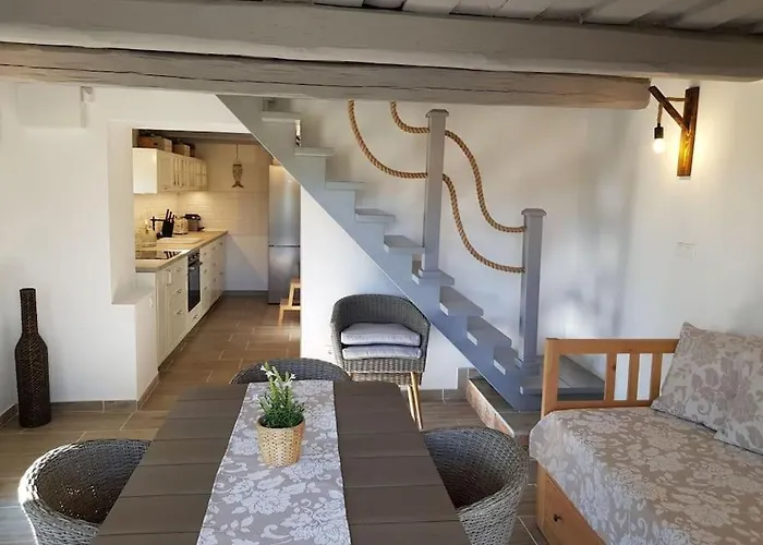 Semesterbostad Sol Aquilonis Vendeghaz *